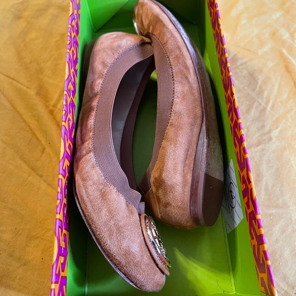 Authentic Tory Burch Flats - Picture 14 of 16